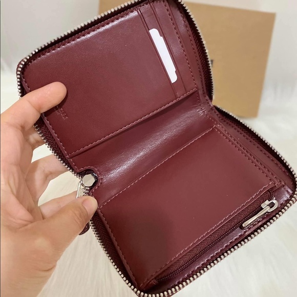 COACH WALLETS - Picture 6 of 8